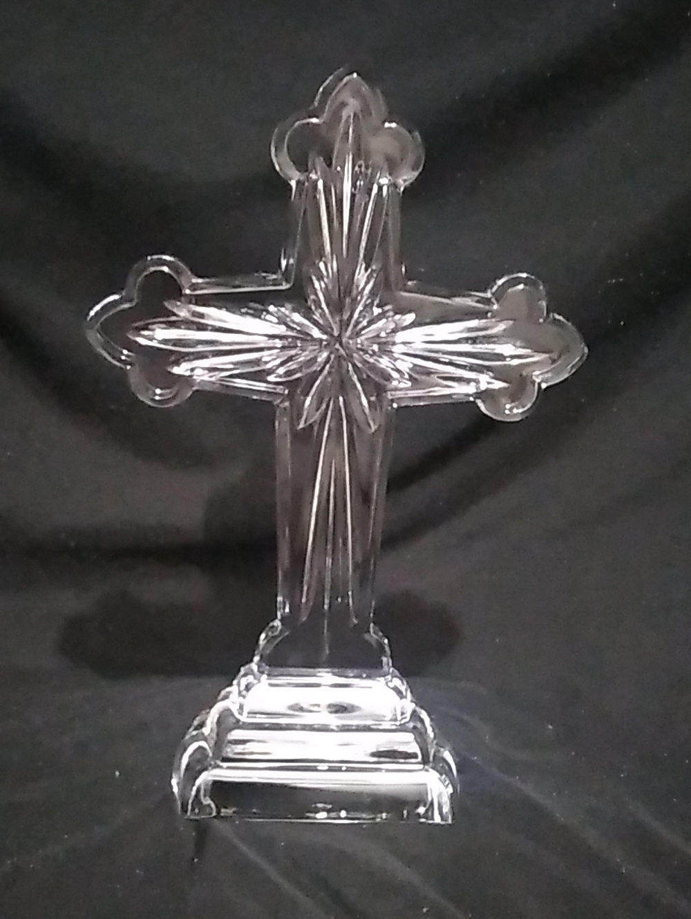 Waterford 24% Lead Crystal Starburst Standing Cross  (B9)